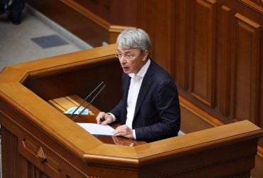 Рада одобрила отставку министра культуры Ткаченко