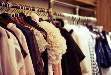 Росіянам доведеться забути про брендовий одяг: японська мережа Uniqlo йде з РФ