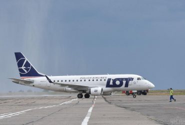 Найбільший повітряний перевізник Польщі готується до повернення до України