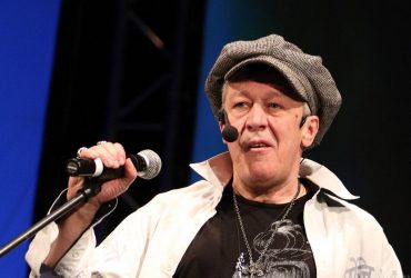 Соплі не розпускає, називають дядя Міша: адвокат розповів про життя російського актора у в'язниці