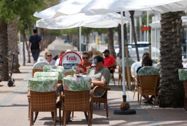 Майорка пригрозила туристам величезними штрафами за погану поведінку
