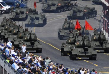 Кім про 9 травня у Москві: Парад військових з холодильниками?