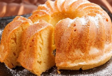 Відомий лимонний пиріг Мадейра: рецепт від Мері Беррі