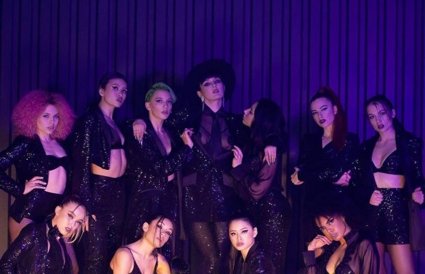MARUV у сітці і з наклейками на грудях заінтригувала фанатів (фото)