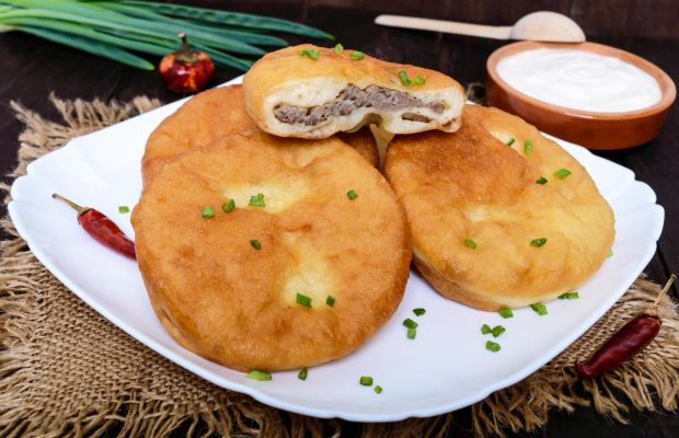 Румяные, пышные и сочные беляши: как приготовить вкусное блюдо