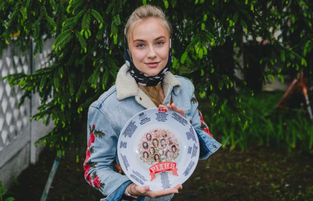 В Україні тривають зйомки нового комедійного серіалу "Рідня" (фото)