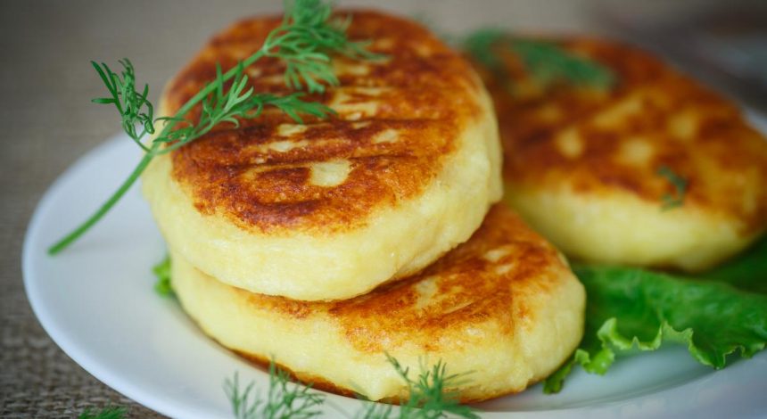 Румяно-сочные картофельные зразы с мясом: как приготовить сытное блюдо