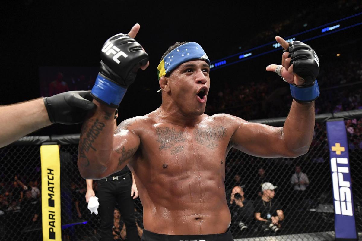 Бернс повинен був битися за титул чемпіона / фото ufc.com Бернс повинен був битися за титул чемпіона / фото ufc.com
