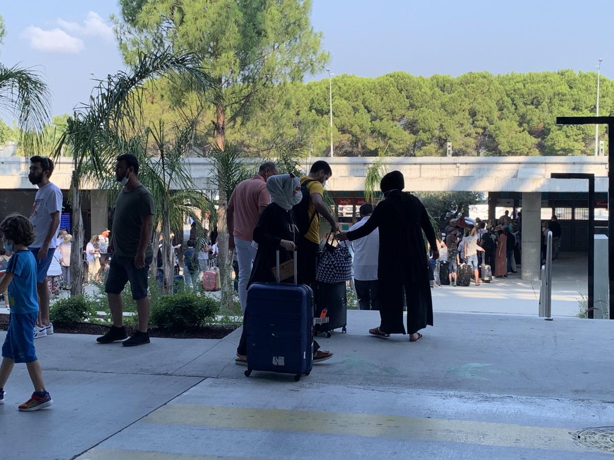 When leaving the airport, one can see people in Turkey observe the rules of wearing face masks more seriously than in Ukraine