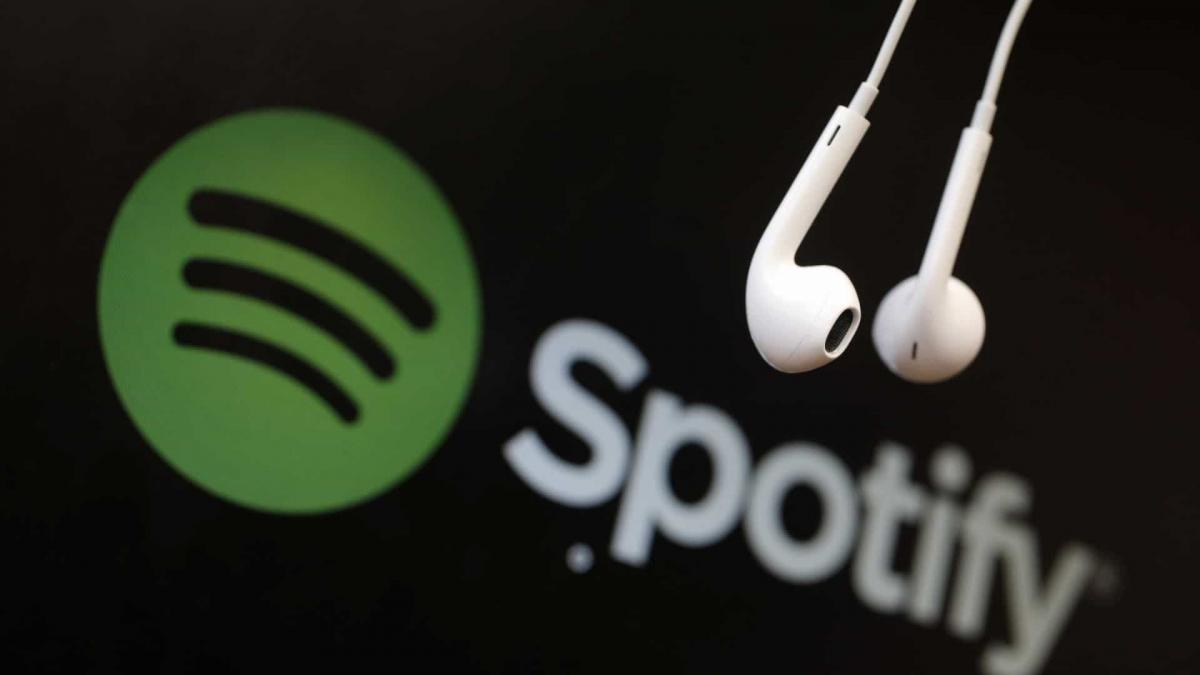 Бесплатный Spotify стал более удобным – теперь там можно слушать любую музыку / фото REUTERS