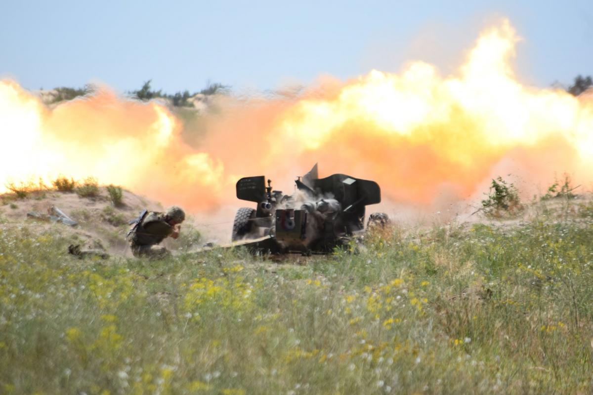 Рашисти зазнали втрат унаслідок артилерійських ударів ЗСУ / фото ВМС ЗСУ в Facebook