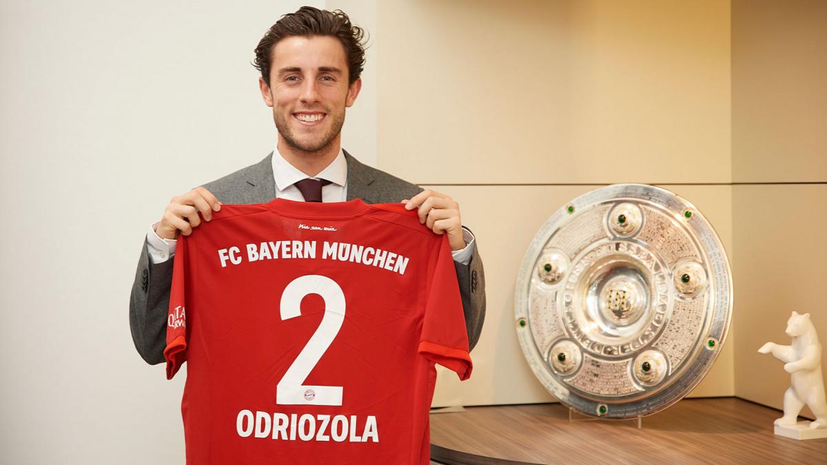 Одріосола отримає медалі одразу від двох клубів / фото fcbayern.com Одріосола отримає медалі одразу від двох клубів / фото fcbayern.com