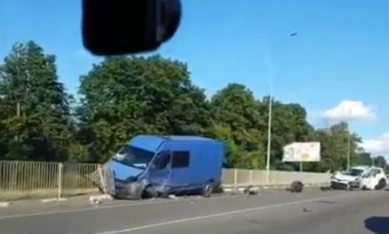 На місці працює поліція / скріншот відео На місці працює поліція / скріншот відео