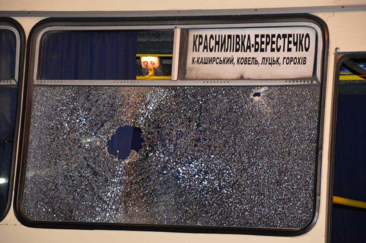 У Луцьку було захоплено автобус / фото Facebook Антон Геращенко У Луцьку було захоплено автобус / фото Facebook Антон Геращенко