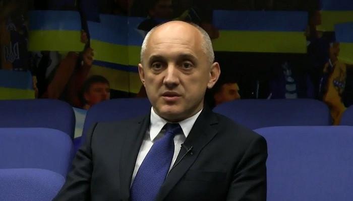 Олег Собуцький-почесний президент агробізнесу / фото fcab.com.ua Олег Собуцький-почесний президент агробізнесу / фото fcab.com.ua