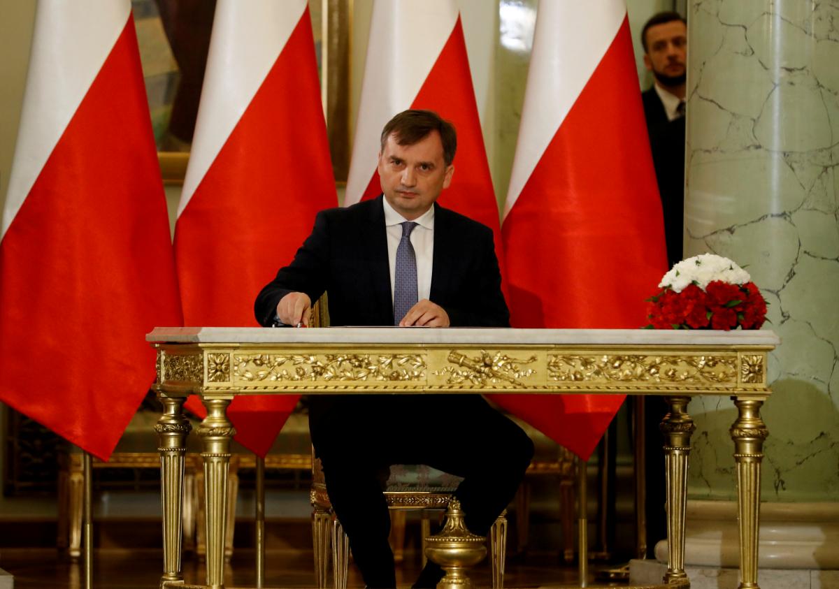 Министр юстиции Польши Збигнев Зебро / REUTERS Министр юстиции Польши Збигнев Зебро / REUTERS