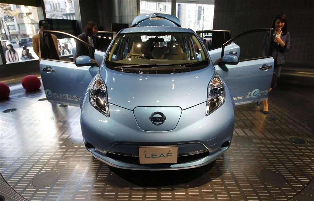 Nissan Leaf / REUTERS