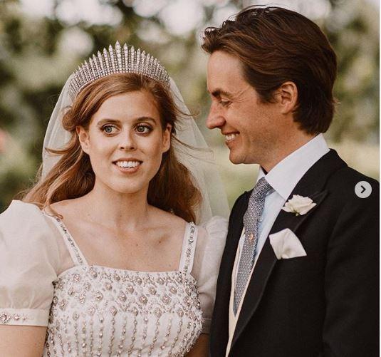 Принцесса Беатрис вышла замуж за миллиардера Эдоардо Мапелли Моцци / Фото instagram.com/theroyalfamily/