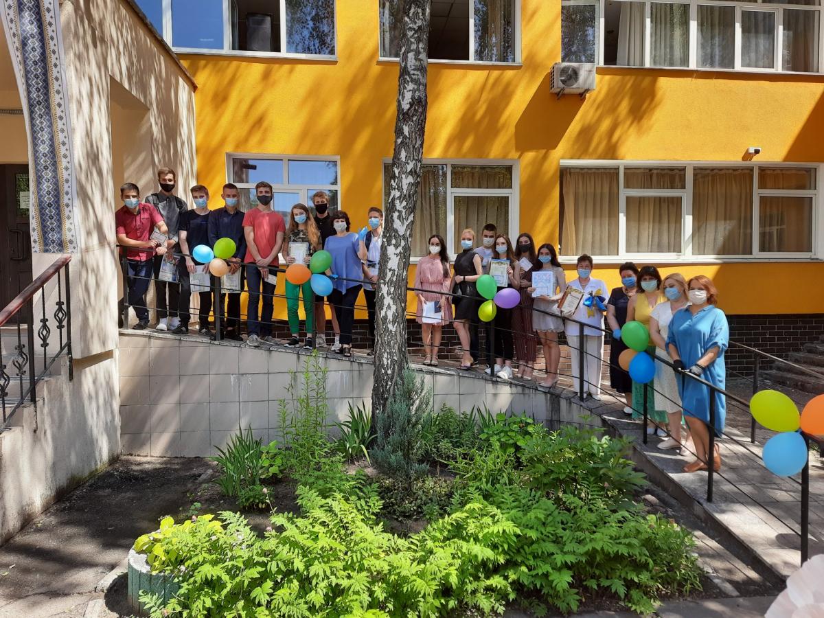 Школу в Киеве хотят реконструировать за 154,48 млн гривен / Фото facebook.com/sch242/ Школу в Киеве хотят реконструировать за 154,48 млн гривен / Фото facebook.com/sch242/