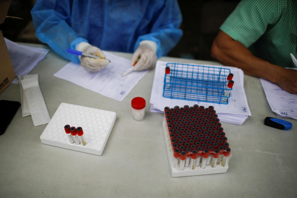 В Украине обнаружили 1658 новых случаев коронавируса / REUTERS