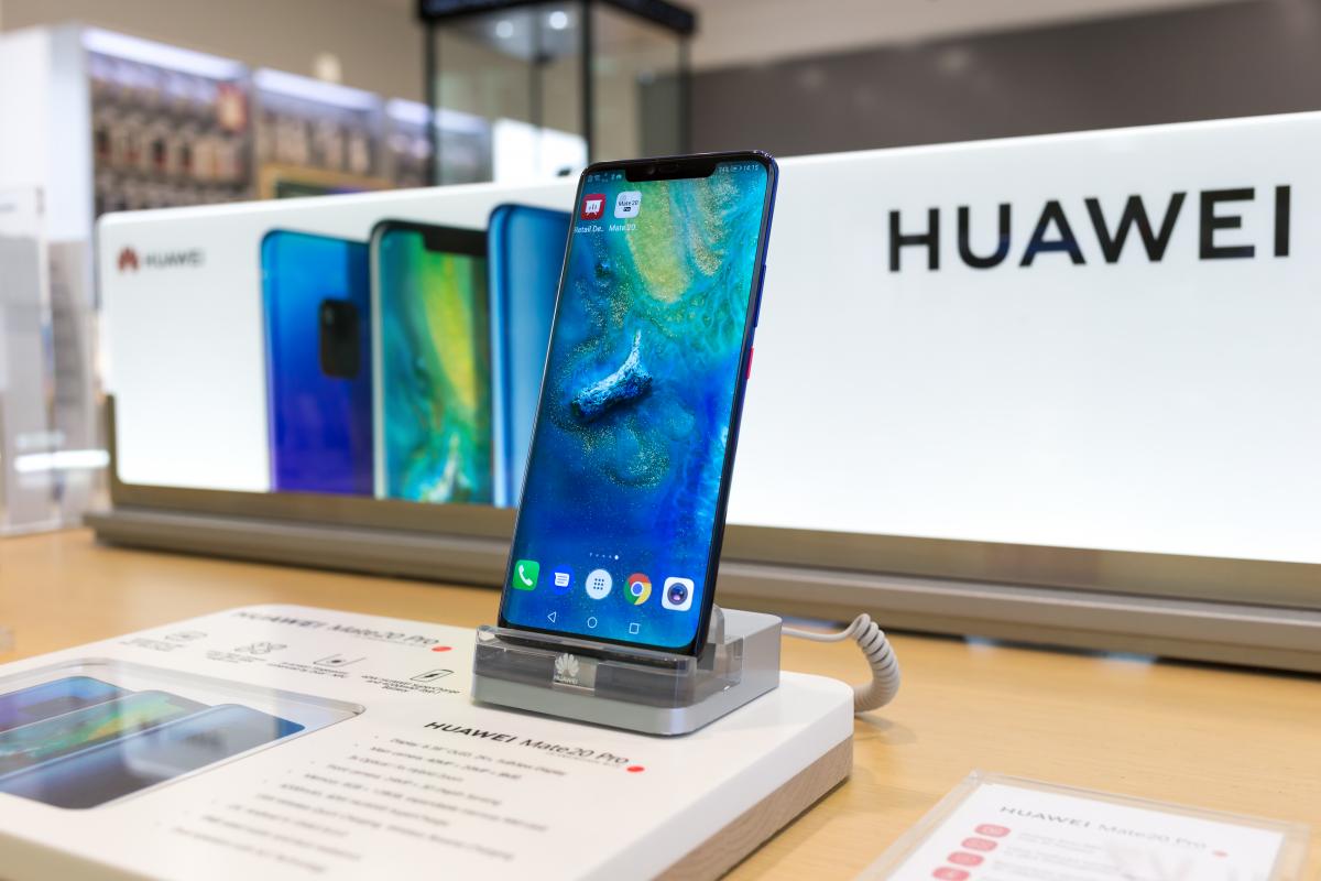 Huawei впервые стал мировым лидером по продажам смартфонов / фото ua.depositphotos.com Huawei впервые стал мировым лидером по продажам смартфонов / фото ua.depositphotos.com