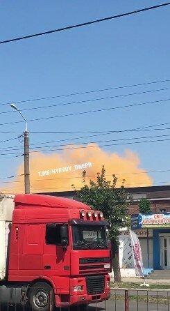 Жовтий дим налякав містян / Фото скріншот Жовтий дим налякав містян / Фото скріншот