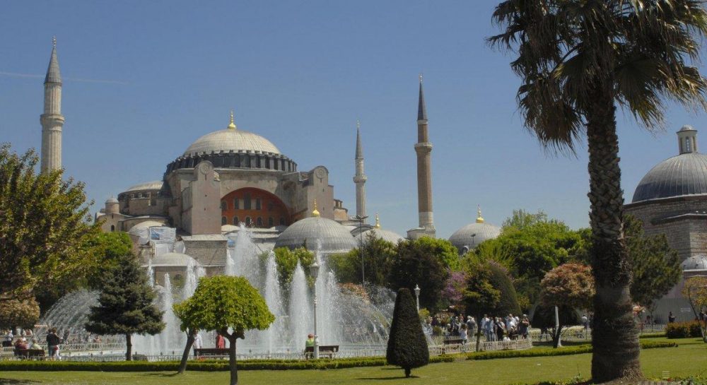 hagia-sophia-iconic-istanbul-museum-could-return-to-mosque-bbc-unian