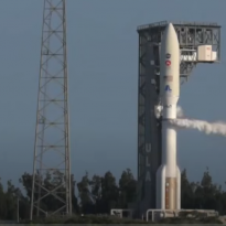 NASA успешно запустило ракету с марсоходом (видео)