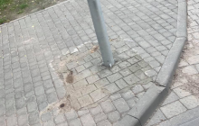 Во Львове коммунальщики нарисовали на тротуаре брусчатку, чтобы не класть новую (фото)