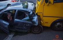 У маршрутки отказали тормоза: в Днепре произошло масштабное ДТП (фото)