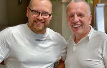 Особлива страва: відомий одеський ресторатор Лібкін готує печеню з чорносливом (відео)