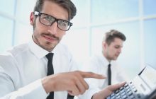 С днем бухгалтера – красивые поздравительные стихи и яркие открытки