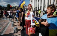 В "Слуге народа" говорят, что не будут осенью выносить на рассмотрение Рады законопроект Бужанского