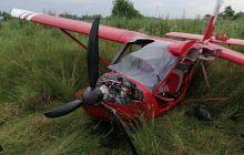 На Прикарпатті легкомоторний літак здійснив аварійну посадку на поле