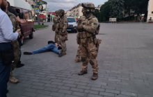 Луцкий террорист сдался сам - МВД