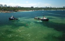 В Одессе назвали сумму ущерба от утечки нефтепродуктов из аварийного танкера "Делфи"