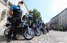 Во Львове начали работать полицейские мотопатрули (фоторепортаж)