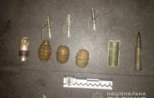 На залізничній станції у Харківській області затримали чоловіка з гранатами (фото)