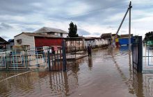 Сильные ливни затопили курортную Кирилловку (фото)