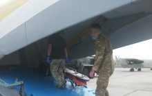 Из Харькова в Киев эвакуировали трех раненых и больных военных (фото)