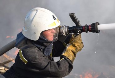 Под Киевом возник мощный пожар: стали известны детали (видео)