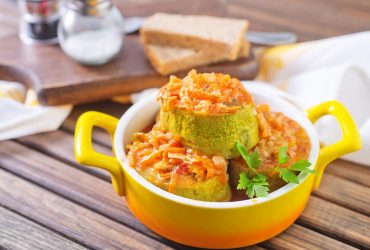 Как вкусно приготовить фаршированные кабачки в духовке, мультиварке и на сковороде
