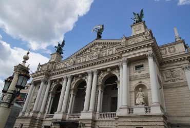 Во Львове и области объявили оранжевый уровень опасности: что произошло