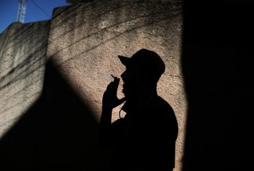 Украина оказалась на втором месте в Европе по уровню нелегальной торговли сигаретами – отчет KPMG