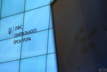 Гендиректор лікарні в Чернівецькій області вкрав 5 машин швидкої допомоги