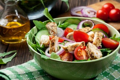 Теплый салат с курицей, пошаговый рецепт на ккал, фото, ингредиенты - Алёна