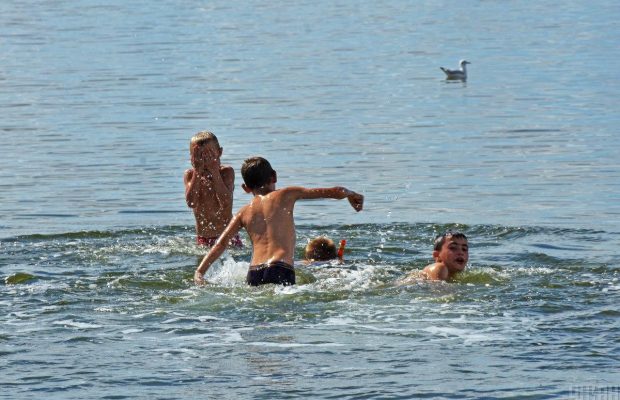 Дитячий відпочинок влітку 2023: які є безпечні та бюджетні табори для дітей в Україні (відео)