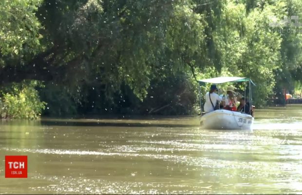 Нетронутая природа и рай для гурманов: флешмоб "Мандруй Україною" добрался до Вилково (видео)