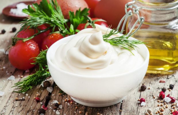 Как приготовить вкусный майонез дома: три простых рецепта