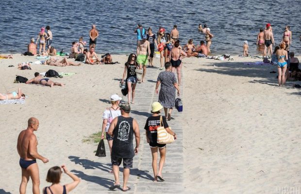 У Києві дозволили купатися на 9 пляжах (список)